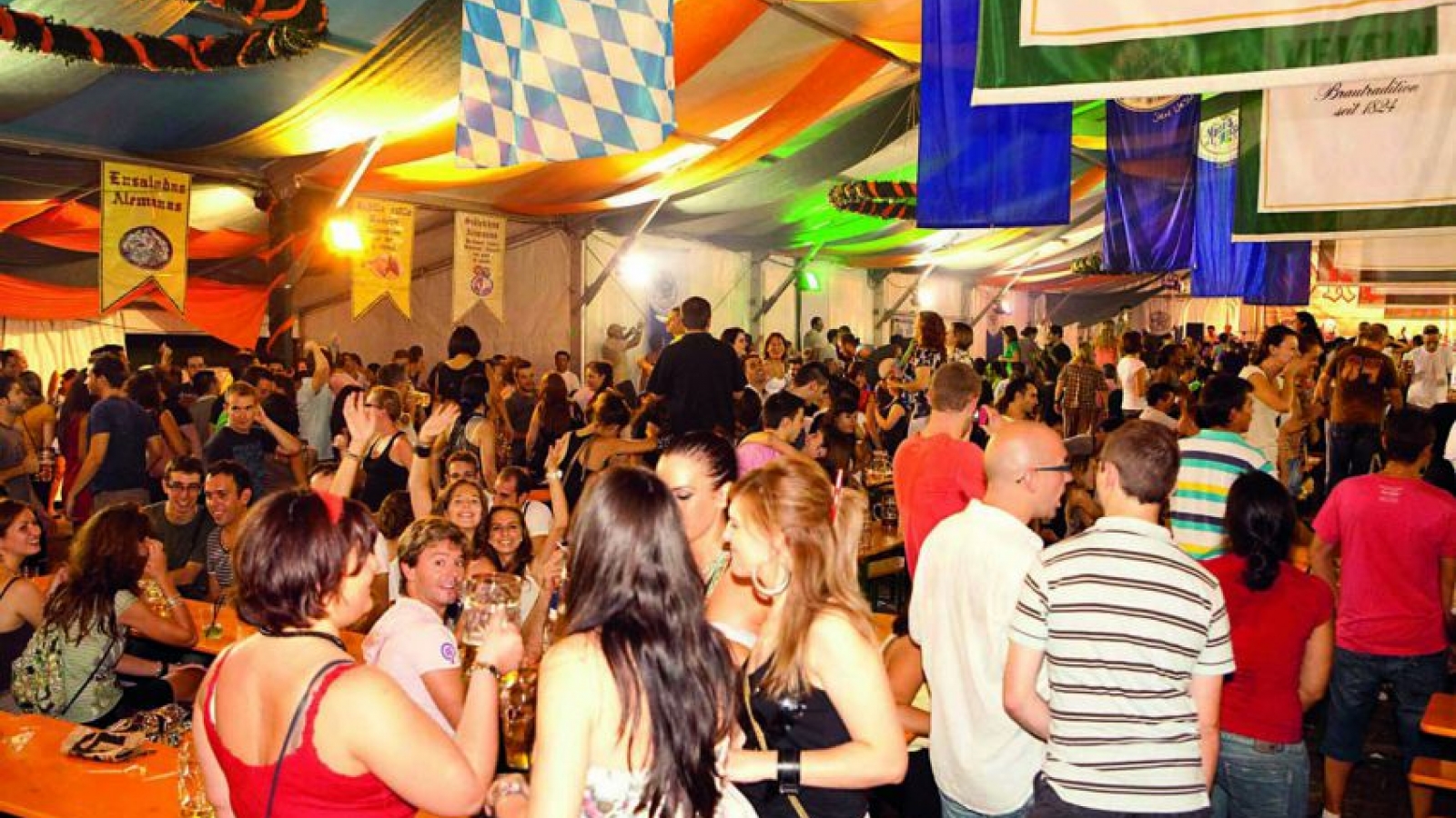 Oktoberfest Valencia🌭🍖🍺