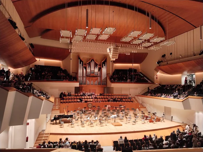 El Palau de la Música de València se viste de gala🏛️✨