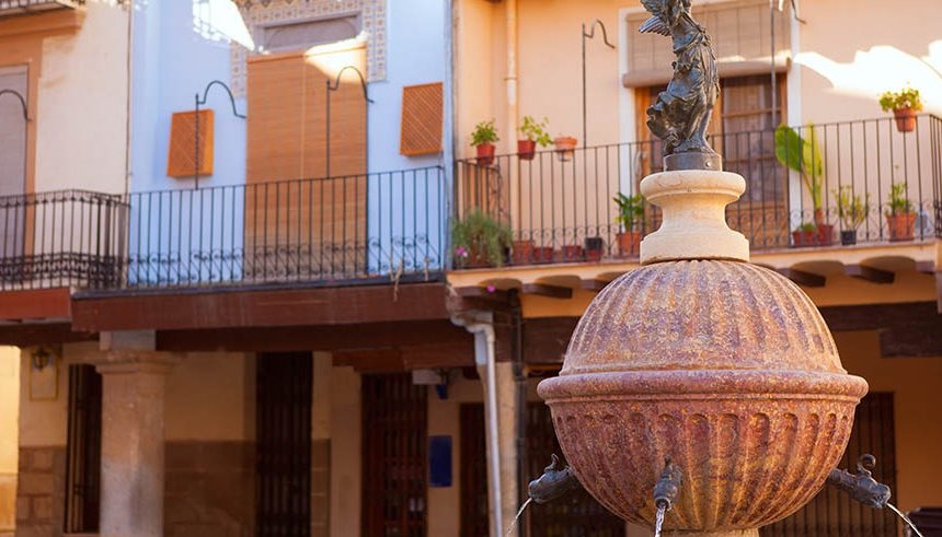 Sant Mateu viaja en el tiempo