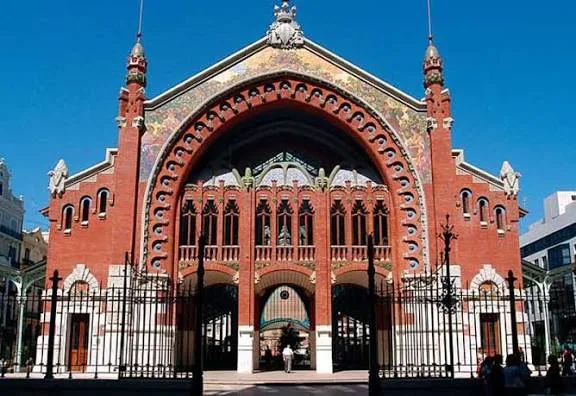 El Mercat de Colón se viste de gala